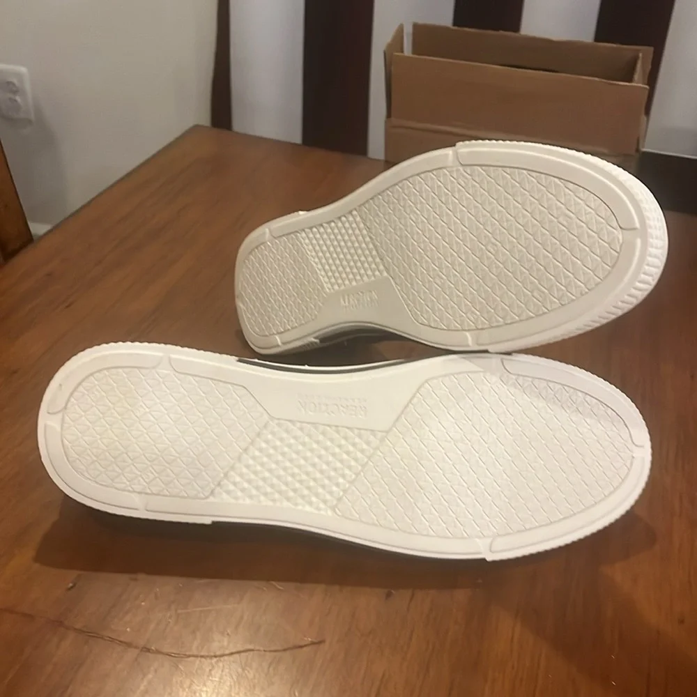 Kenneth Cole Reaction new box